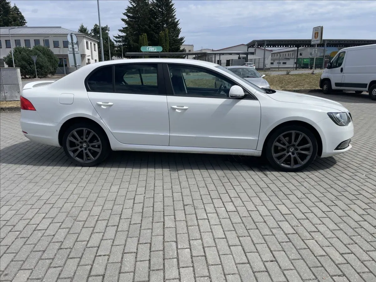 Škoda Superb - Náhled 5