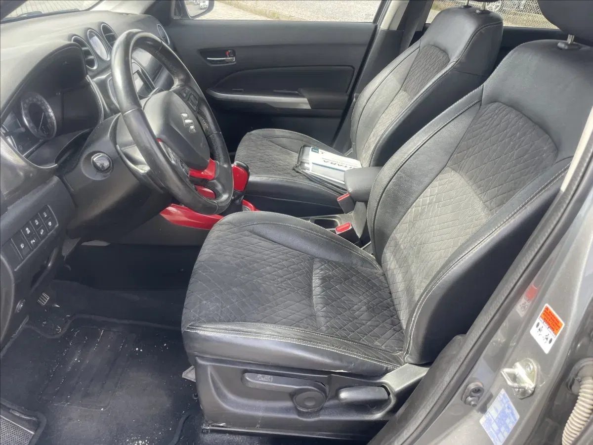 Suzuki Vitara - Náhled 7