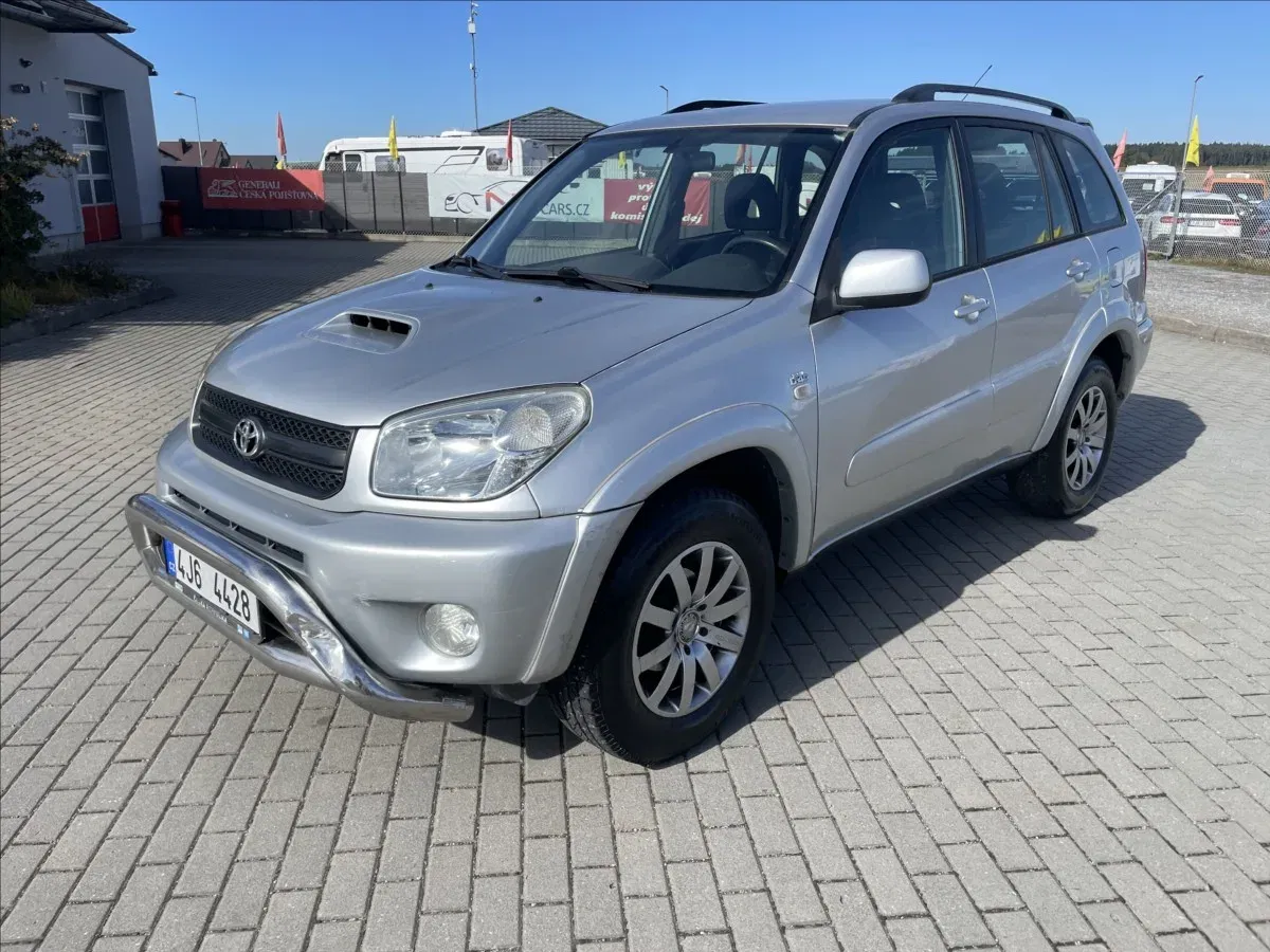 Toyota RAV4 2,0 D-4D 85kw Klima 4x4 po STK, 2003