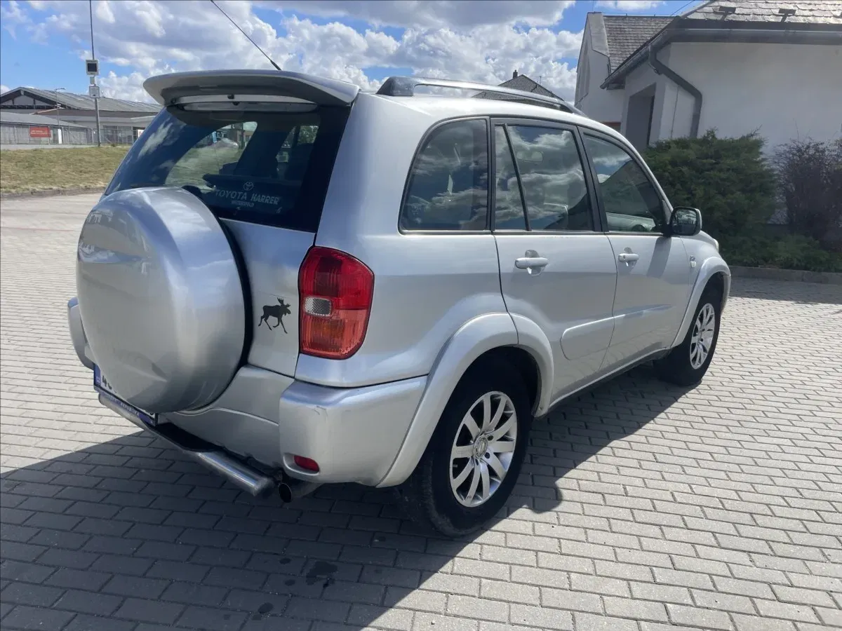 Toyota RAV4 - Náhled 4