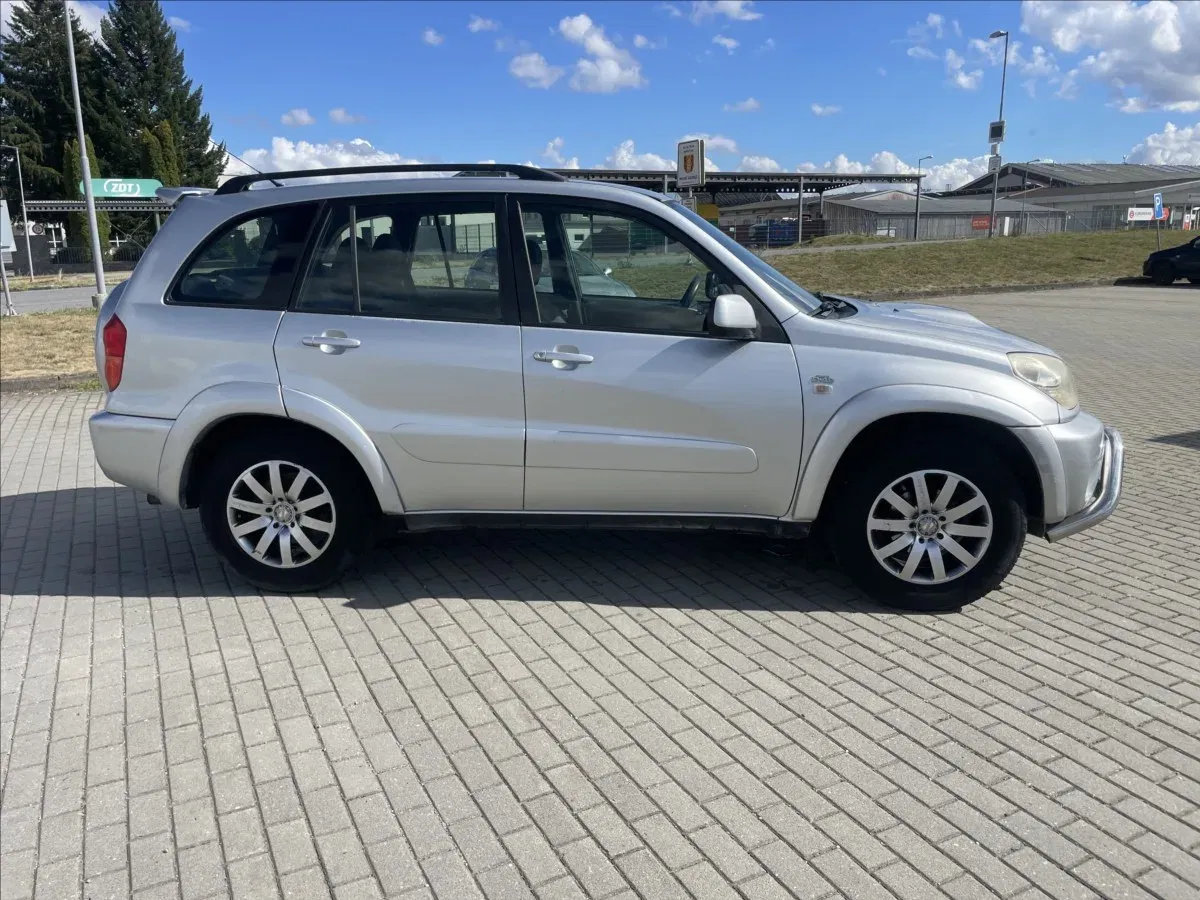 Toyota RAV4 - Náhled 5