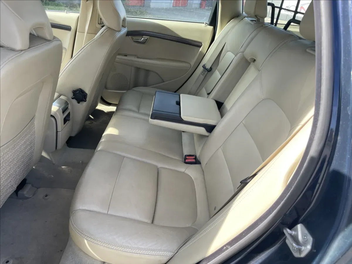 Volvo XC70 - Náhled 8