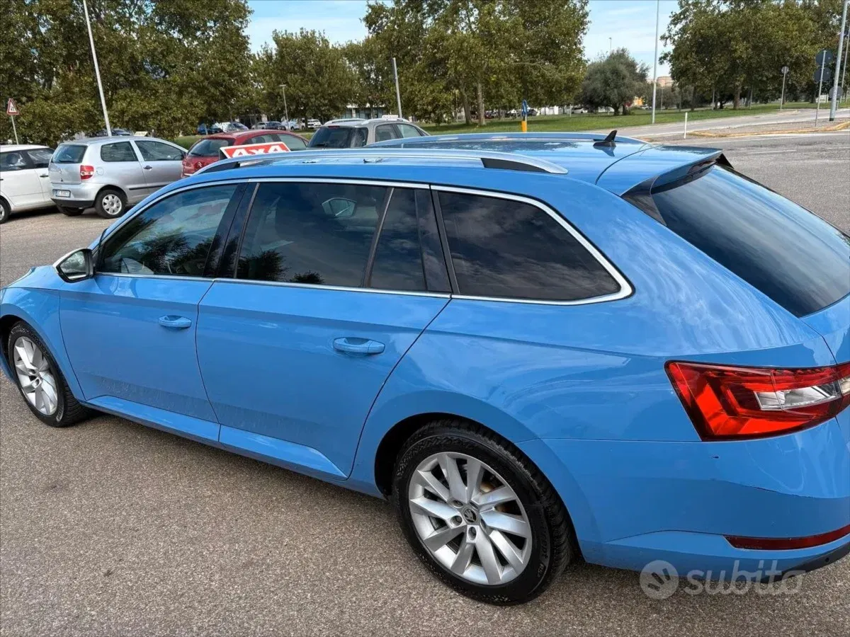 Škoda Superb - Náhled 3