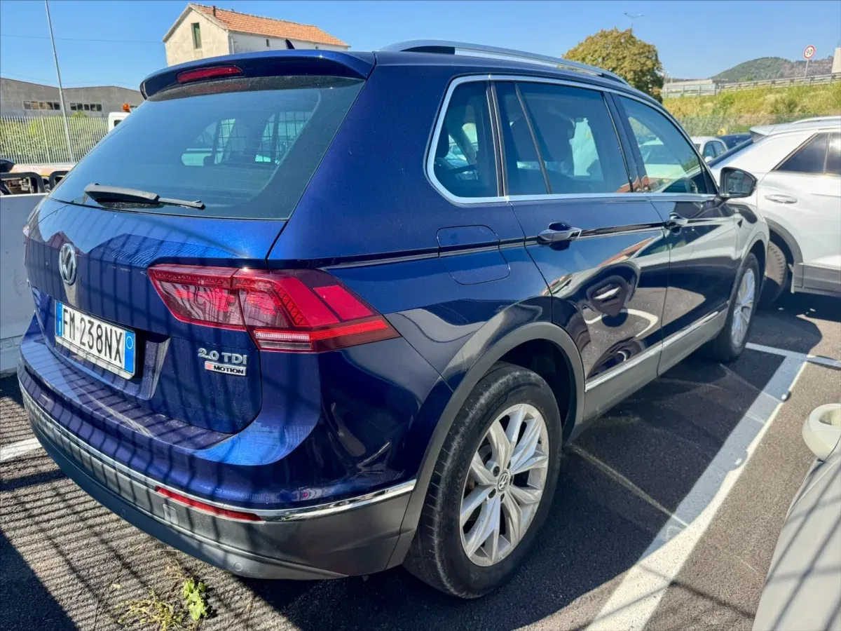 Volkswagen Tiguan - Náhled 4