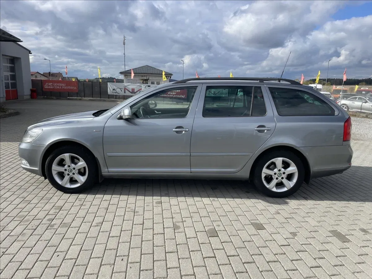 Škoda Octavia - Náhled 2
