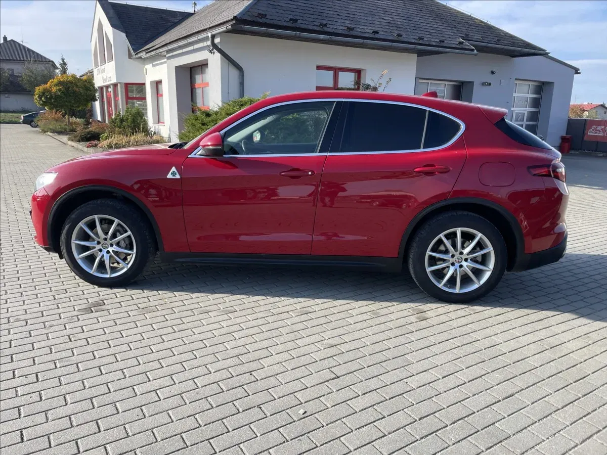 Alfa Romeo Stelvio - Náhled 2