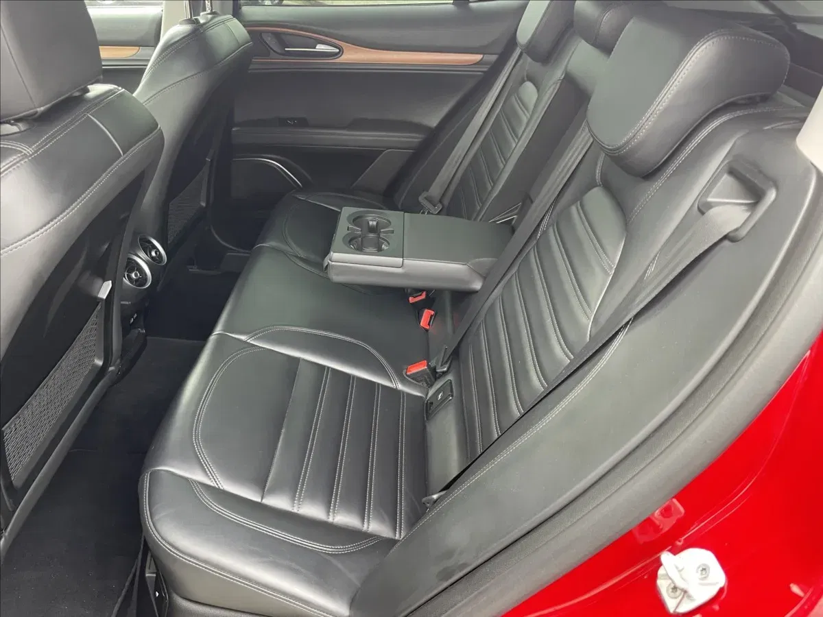 Alfa Romeo Stelvio - Náhled 8