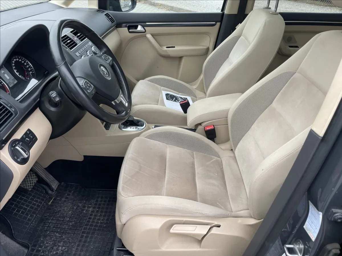 Volkswagen Touran - Náhled 7