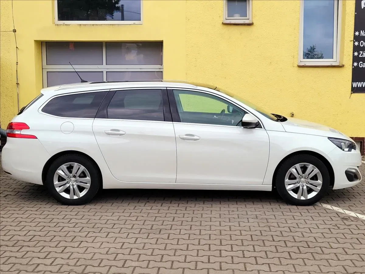 Peugeot 308 - Náhled 6