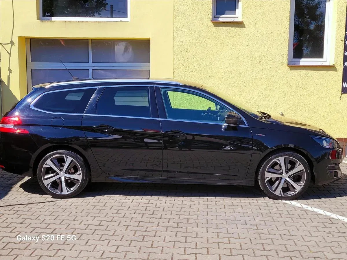 Peugeot 308 - Náhled 8
