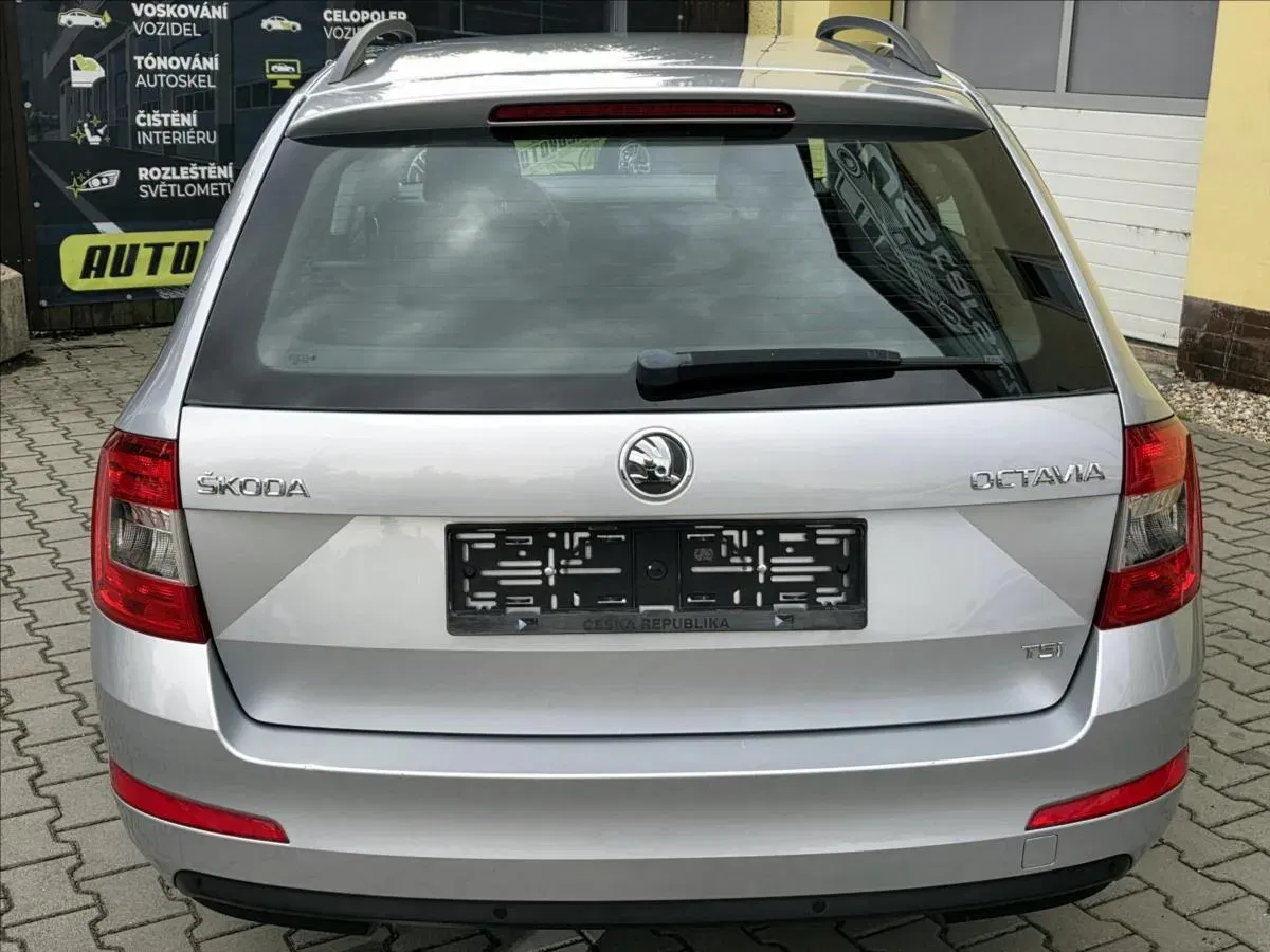 Škoda Octavia - Náhled 8
