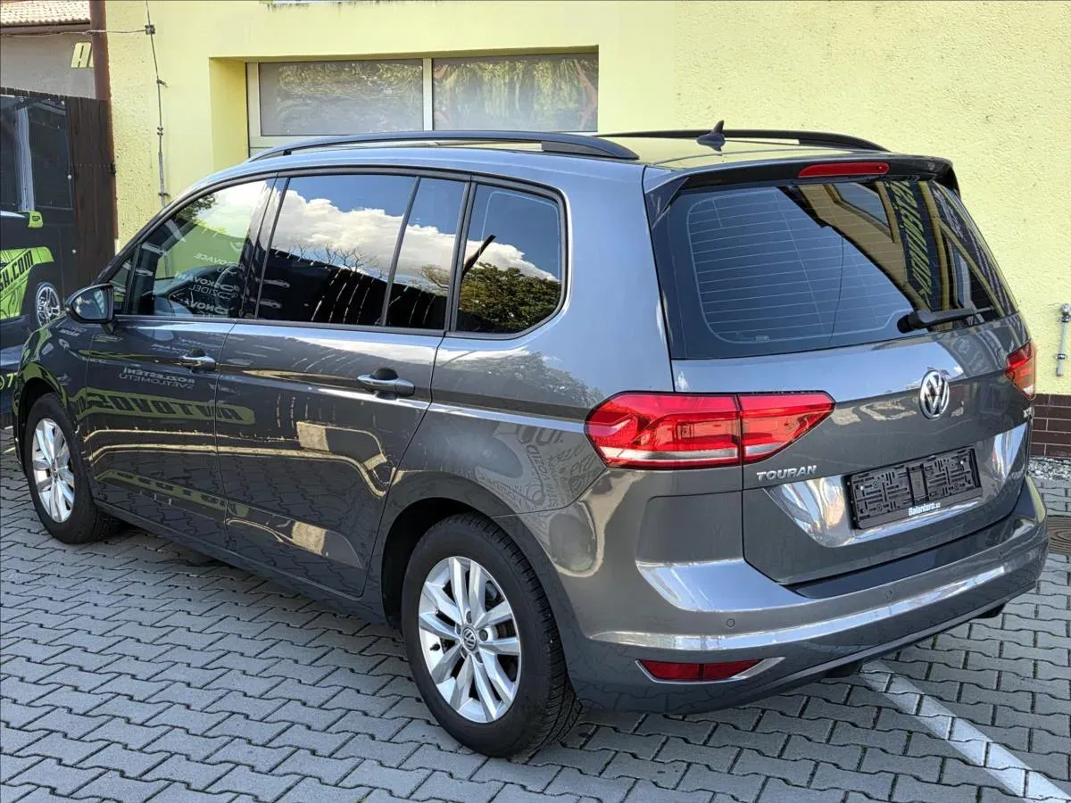 Volkswagen Touran - Náhled 8