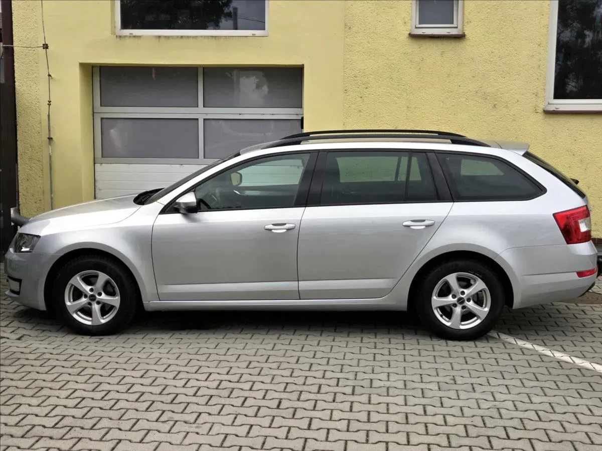 Škoda Octavia - Náhled 8