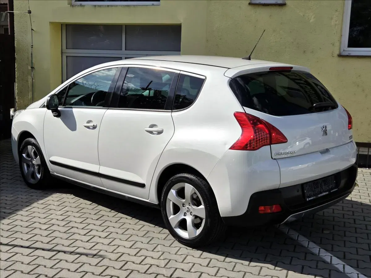 Peugeot 3008 - Náhled 8
