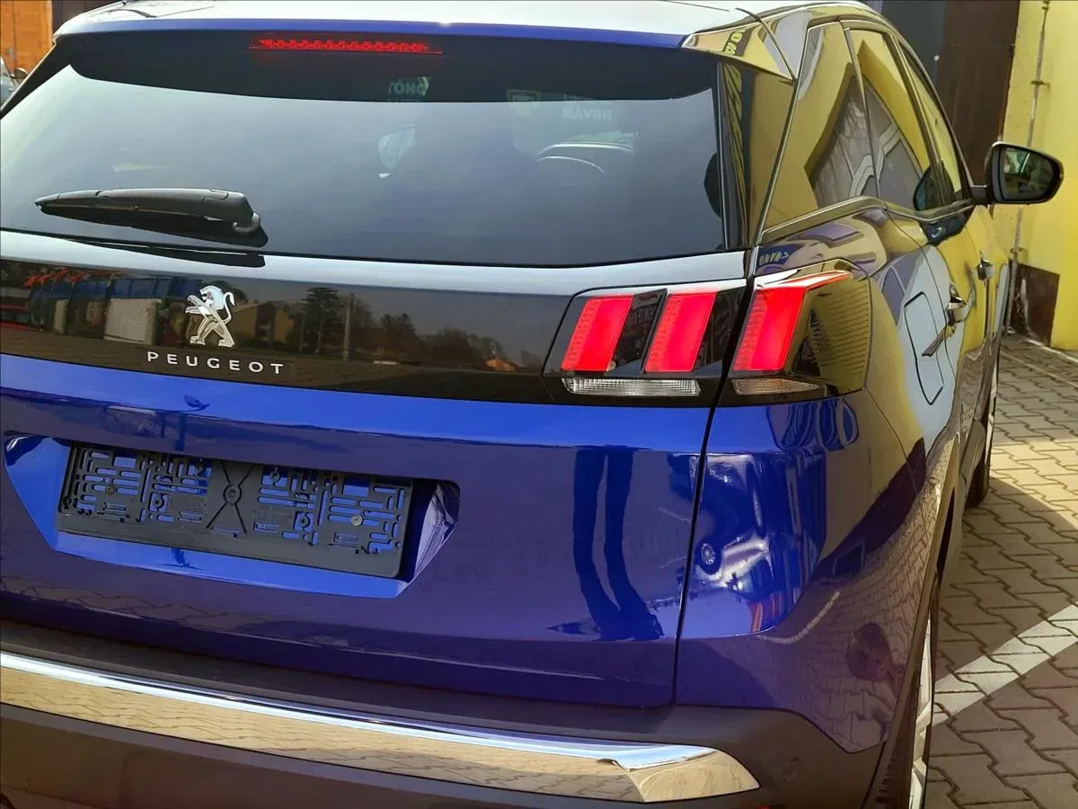 Peugeot 3008 - Náhled 8