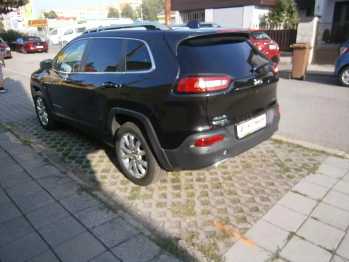 Jeep Cherokee - Náhled 4
