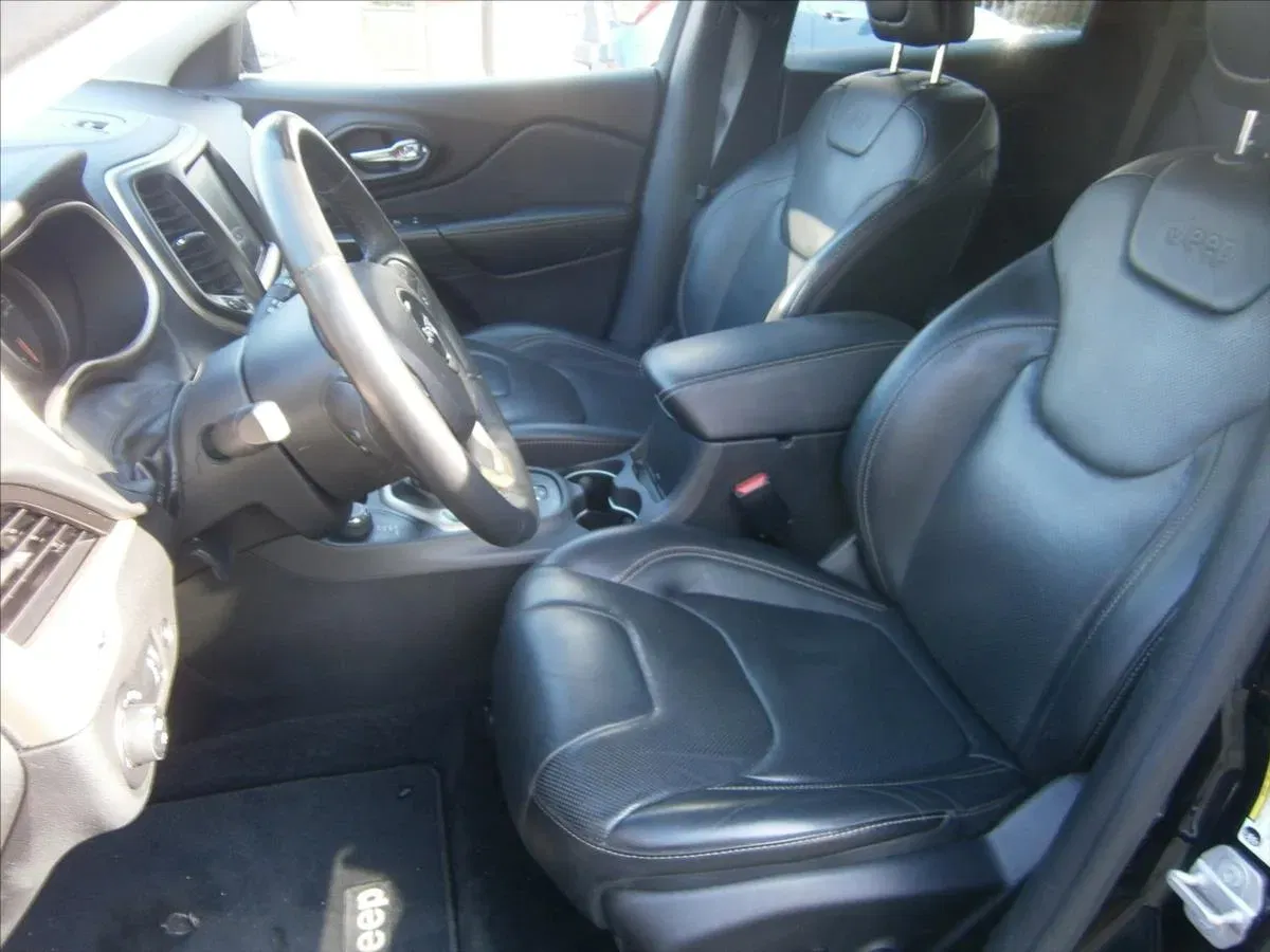 Jeep Cherokee - Náhled 8