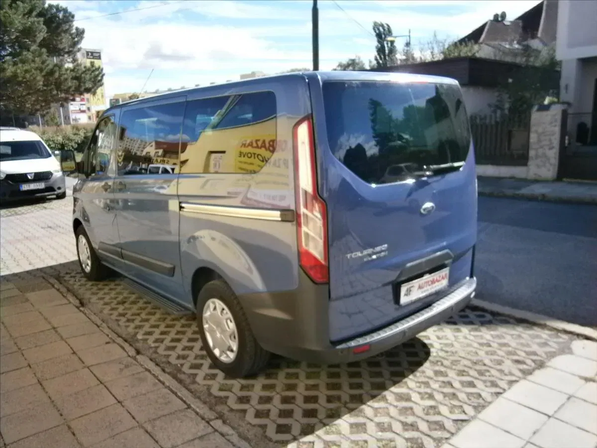 Ford Tourneo Custom - Náhled 4