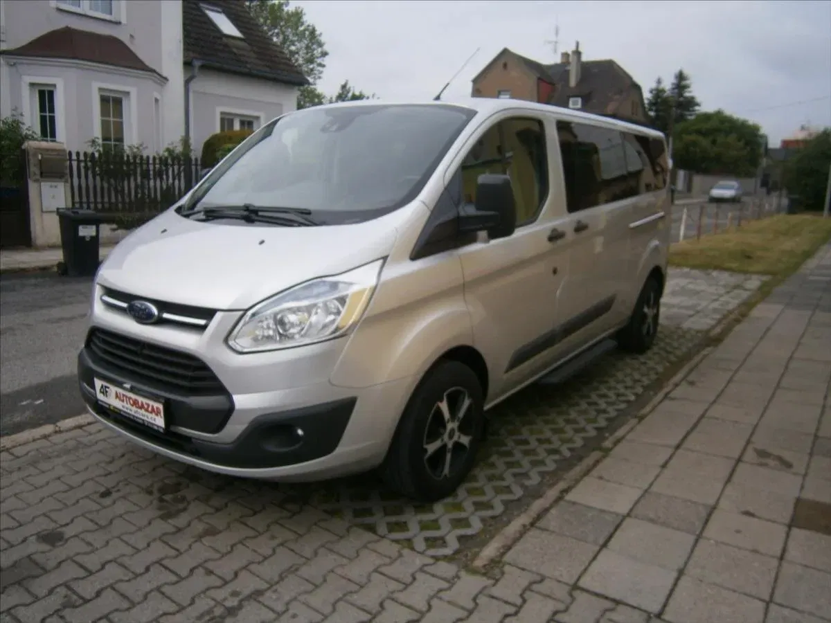 Ford Tourneo Custom - Náhled 3