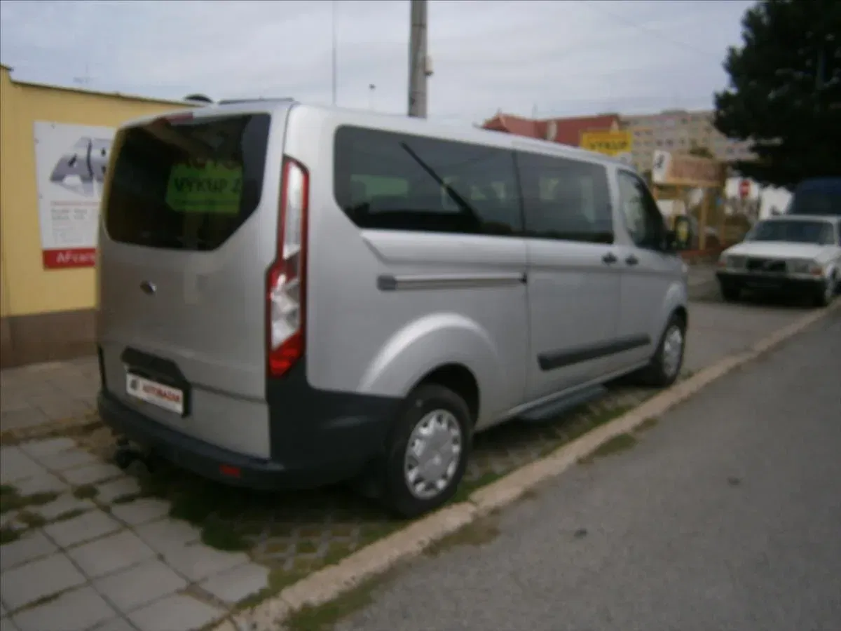 Ford Tourneo Custom - Náhled 6