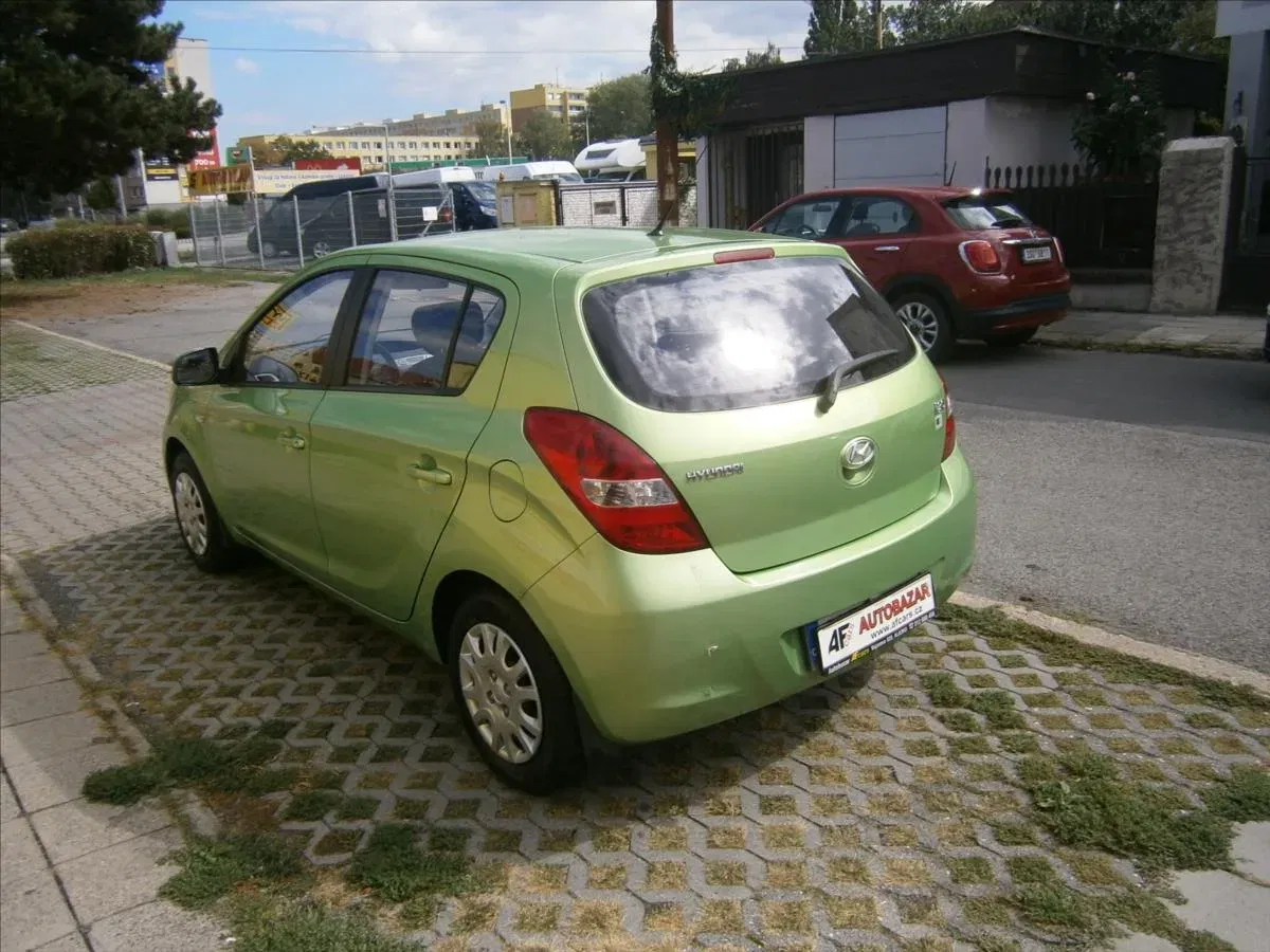 Hyundai i20 - Náhled 4