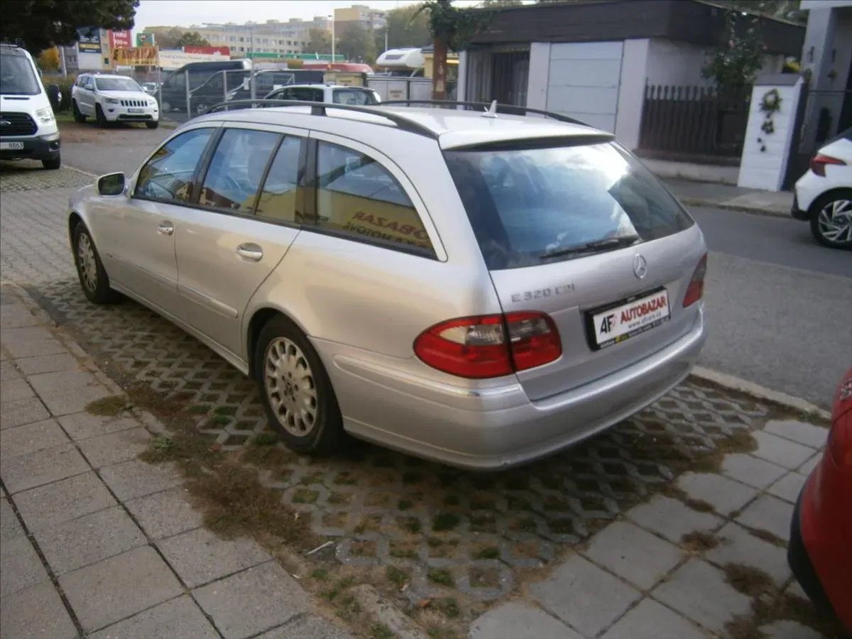 Mercedes-Benz Třídy E - Náhled 4