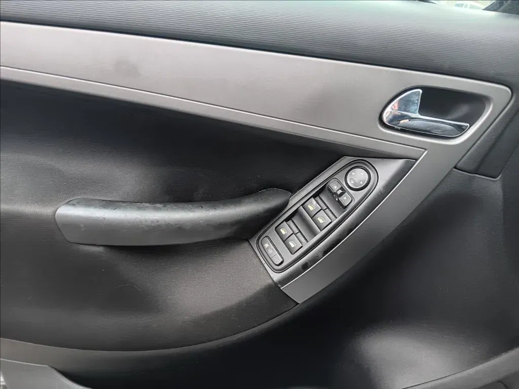 Citroën C4 Picasso - Náhled 8