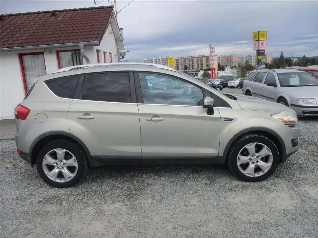 Ford Kuga - Náhled 4