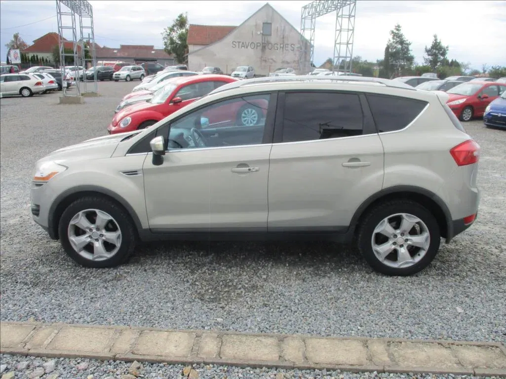 Ford Kuga - Náhled 8