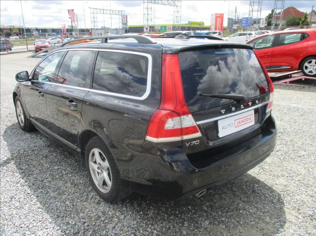 Volvo V70 - Náhled 8