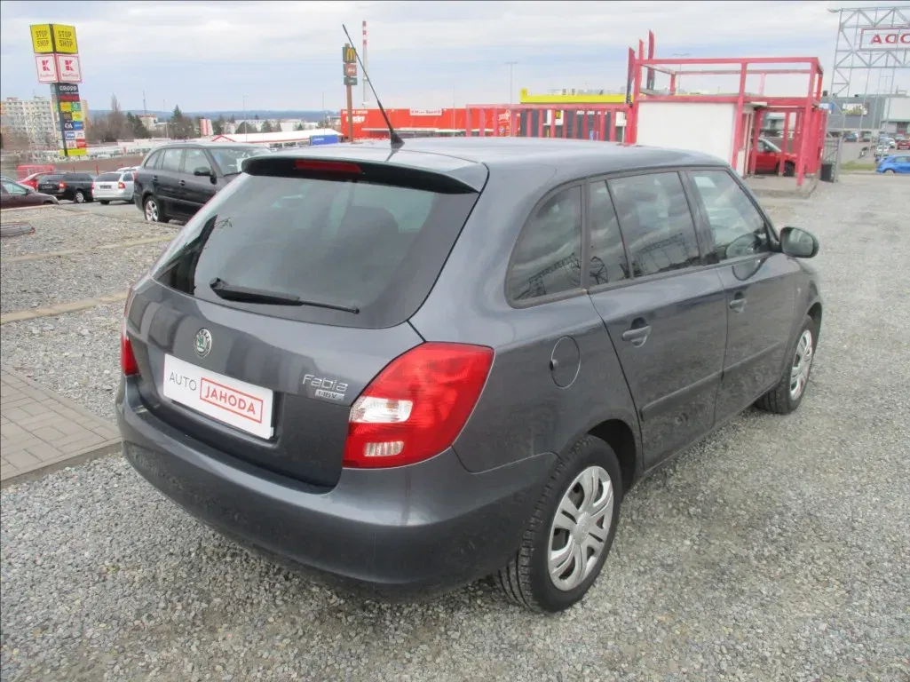 Škoda Fabia - Náhled 8
