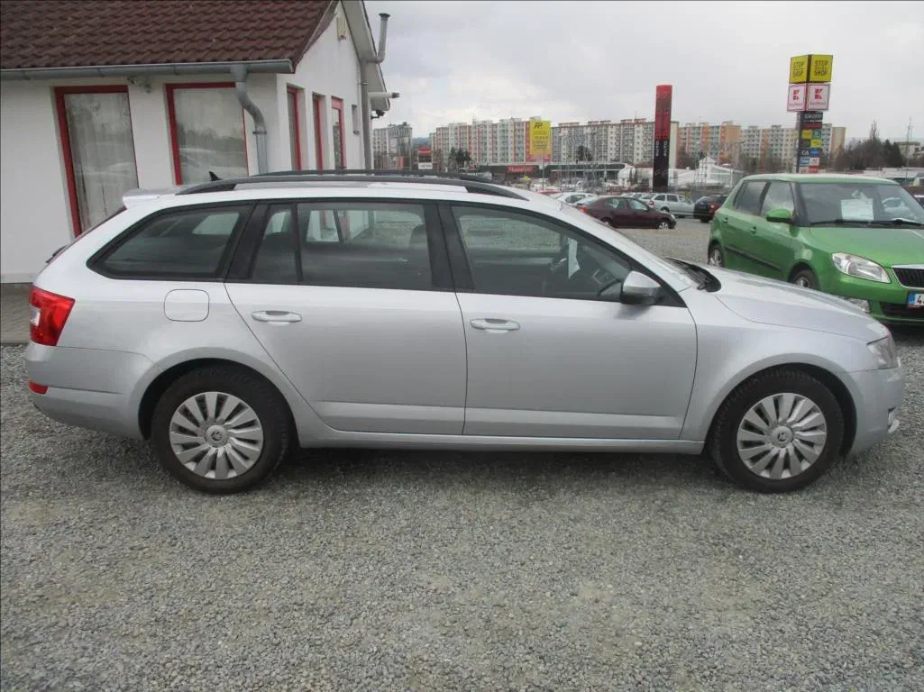 Škoda Octavia - Náhled 4