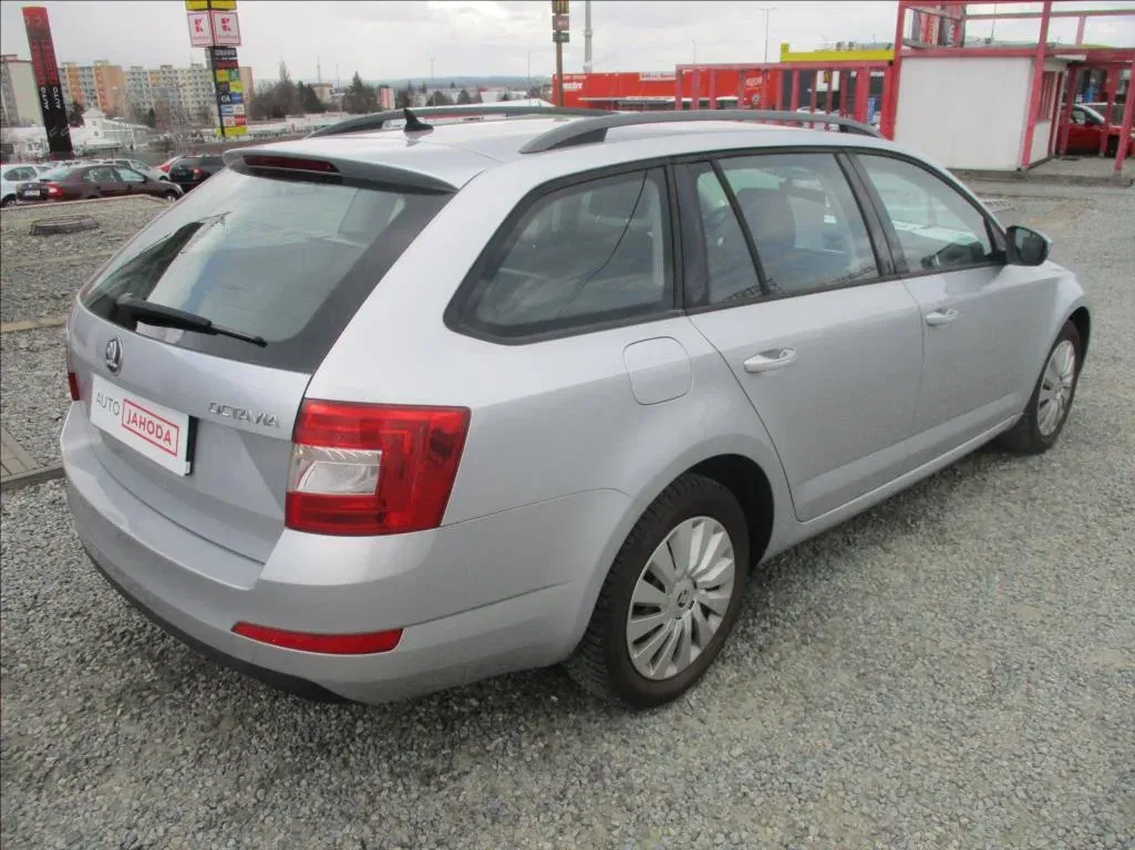 Škoda Octavia - Náhled 5