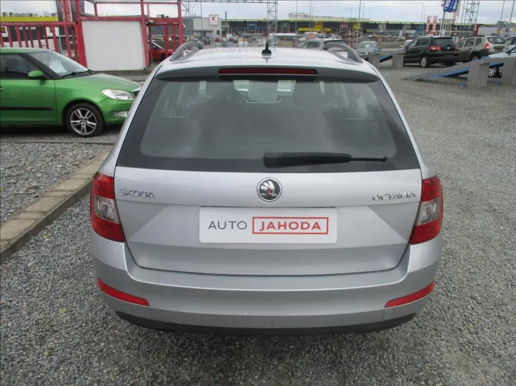 Škoda Octavia - Náhled 6