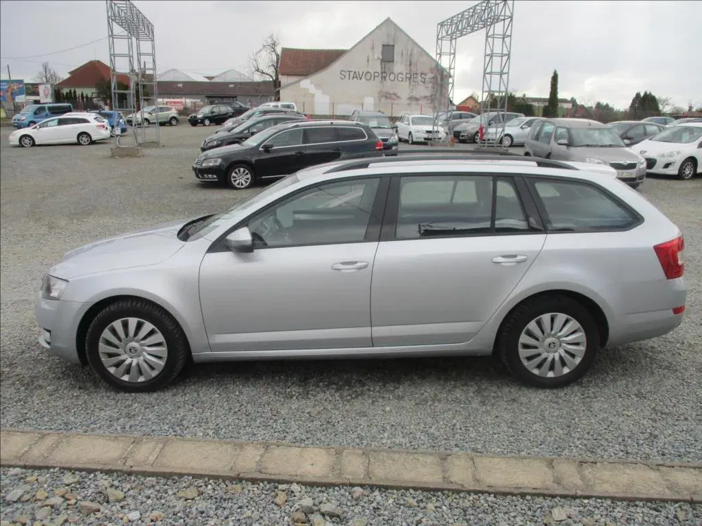 Škoda Octavia - Náhled 8