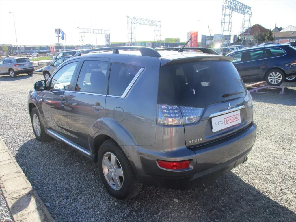 Mitsubishi Outlander - Náhled 6