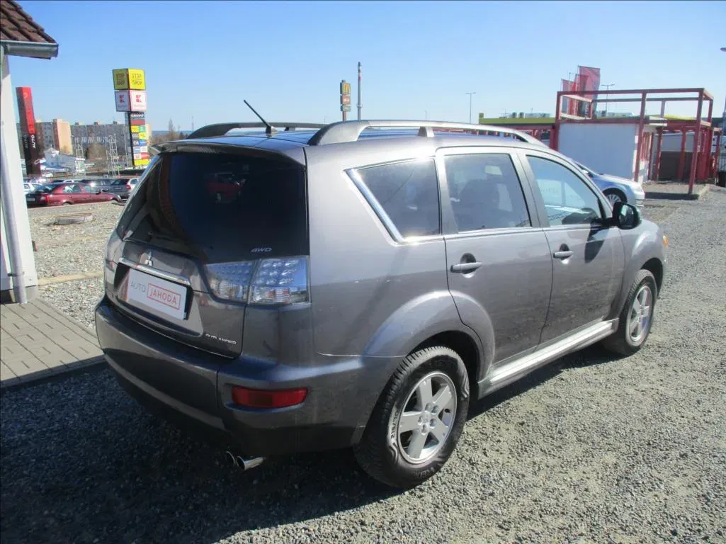 Mitsubishi Outlander - Náhled 8