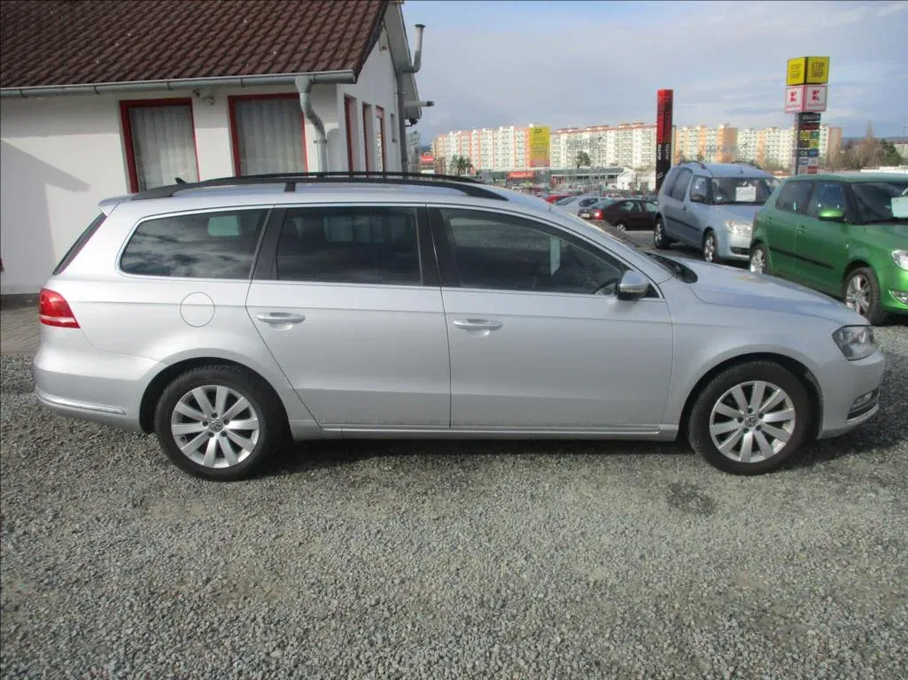Volkswagen Passat - Náhled 4
