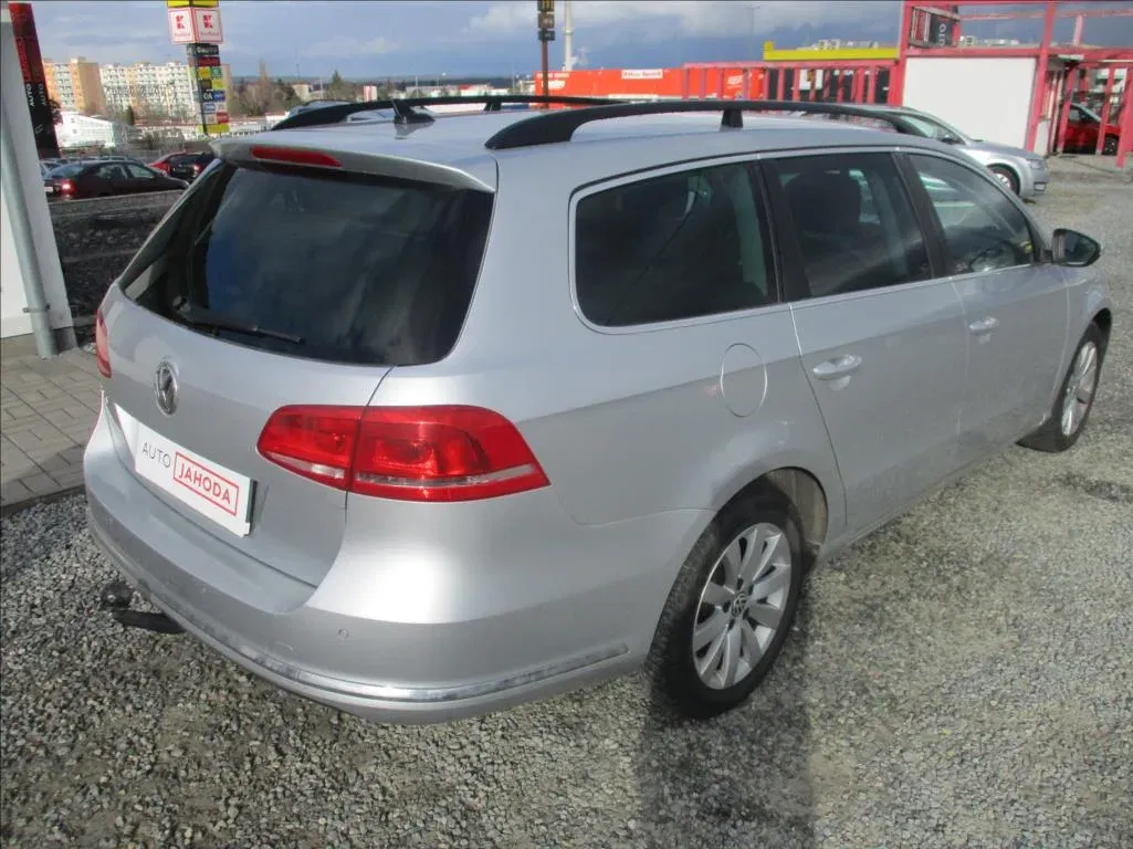 Volkswagen Passat - Náhled 5