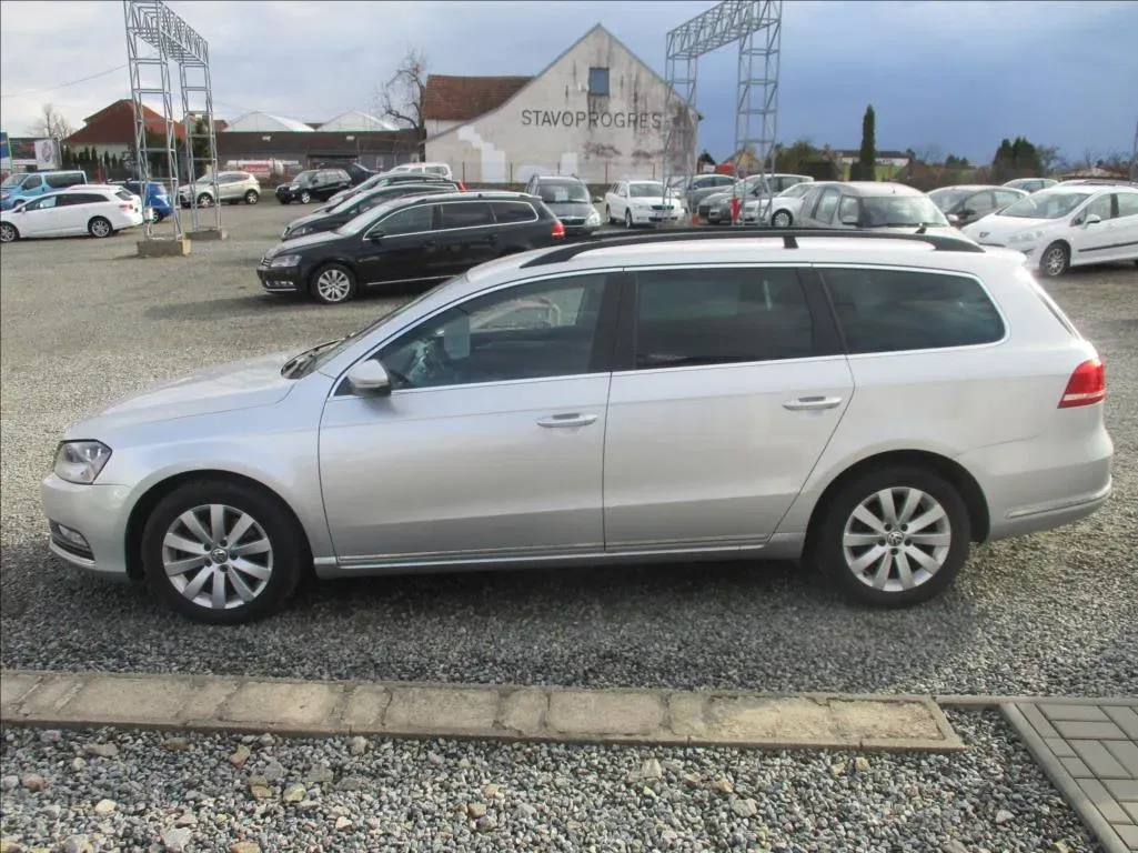 Volkswagen Passat - Náhled 8