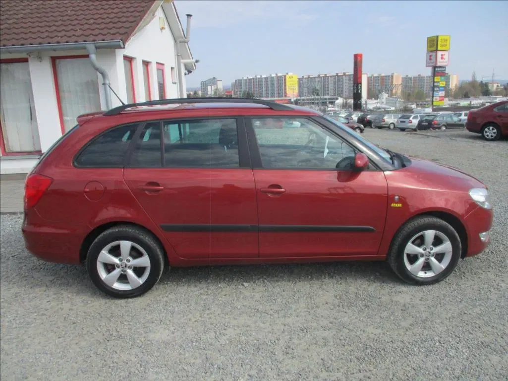 Škoda Fabia - Náhled 4