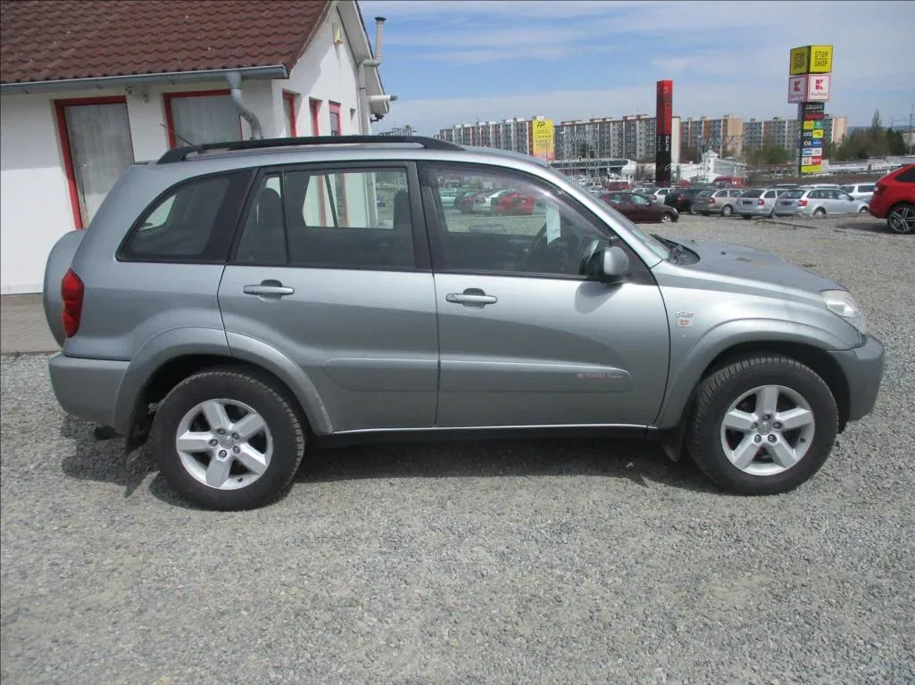 Toyota RAV4 - Náhled 4