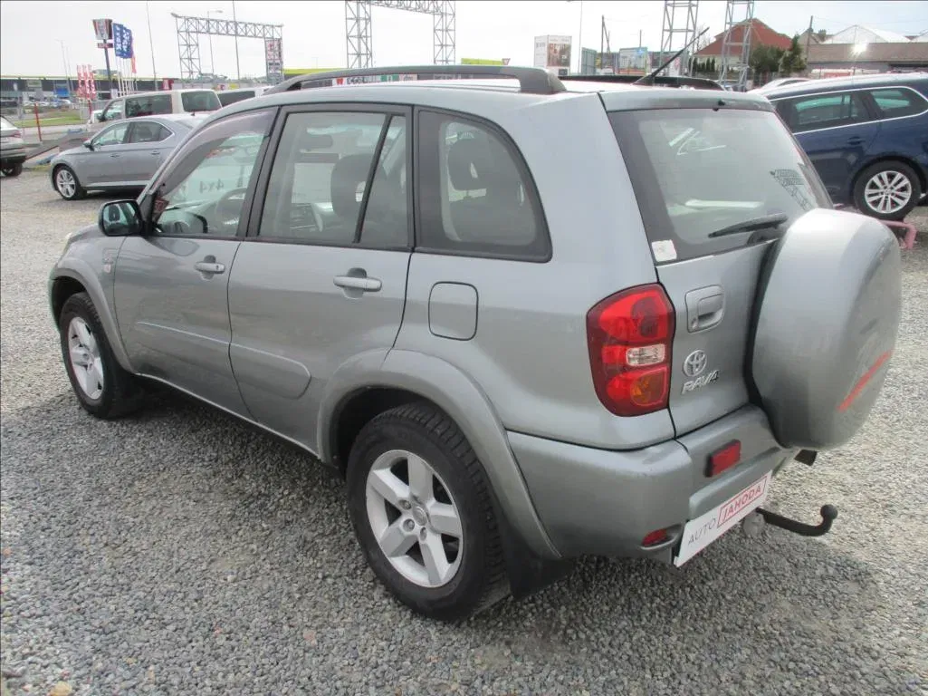 Toyota RAV4 - Náhled 7