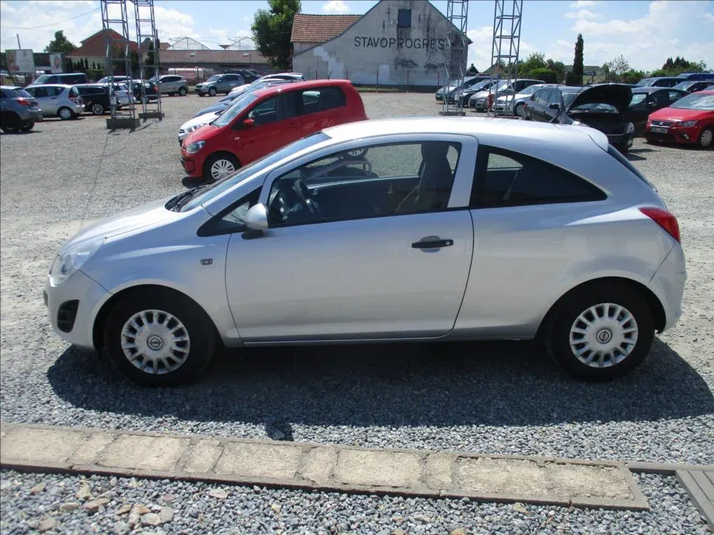 Opel Corsa - Náhled 8