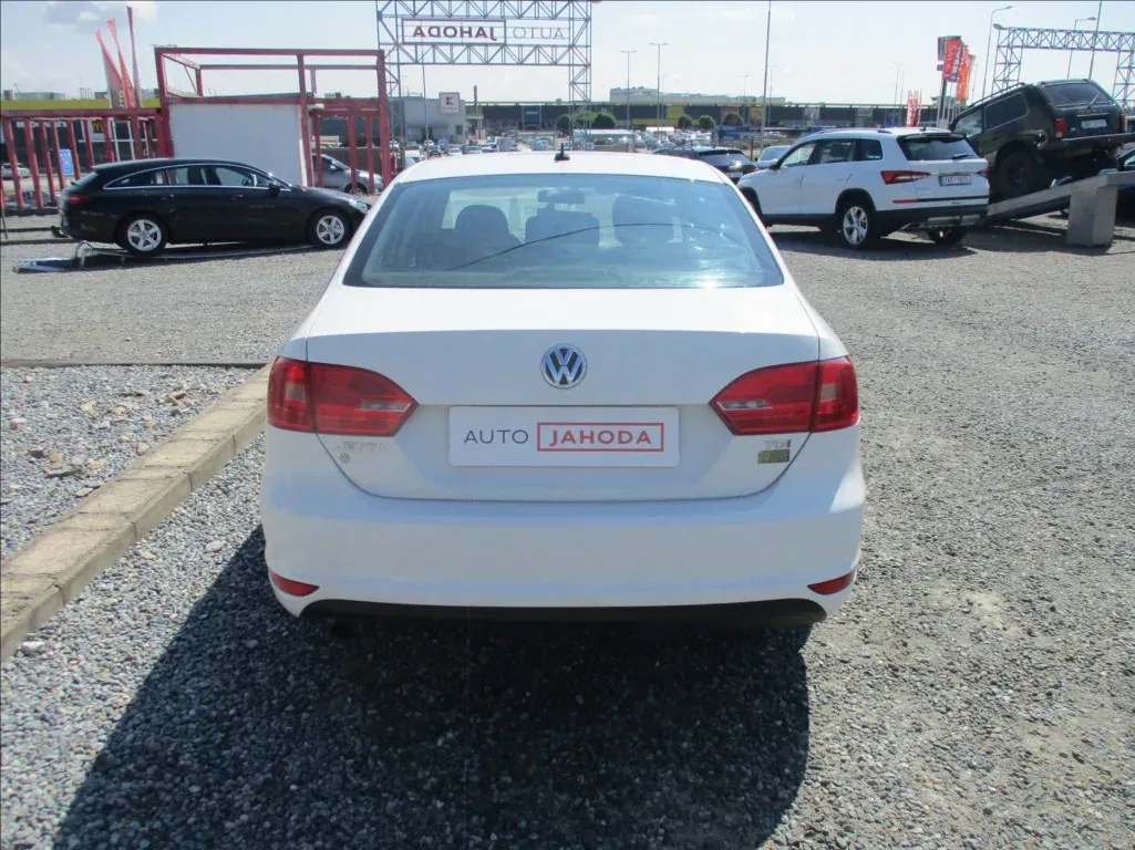 Volkswagen Jetta - Náhled 7