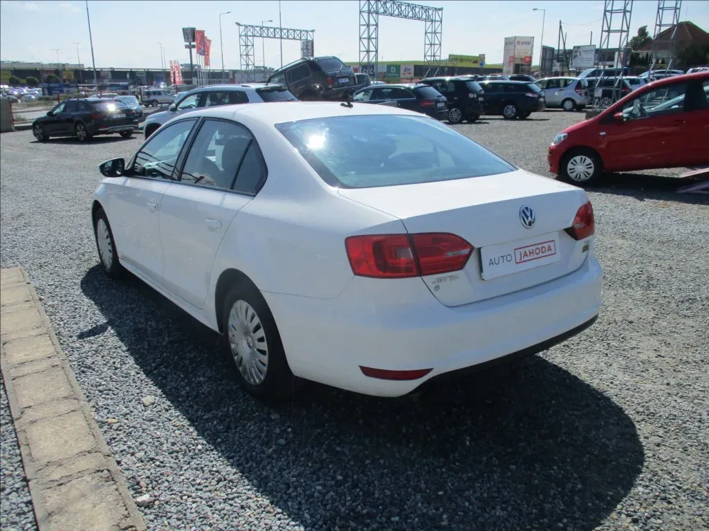 Volkswagen Jetta - Náhled 8