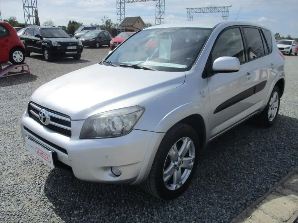 Toyota RAV4 - Náhled 3