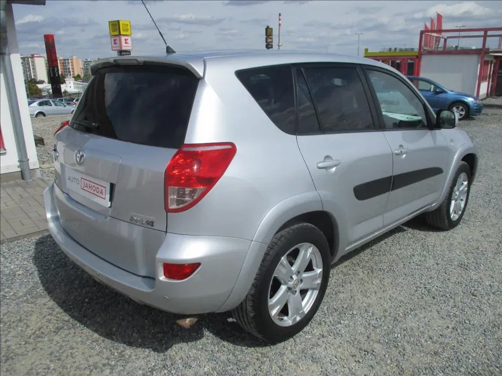 Toyota RAV4 - Náhled 5