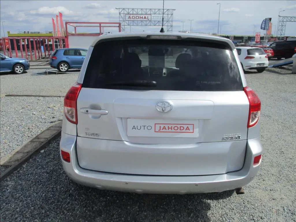 Toyota RAV4 - Náhled 6