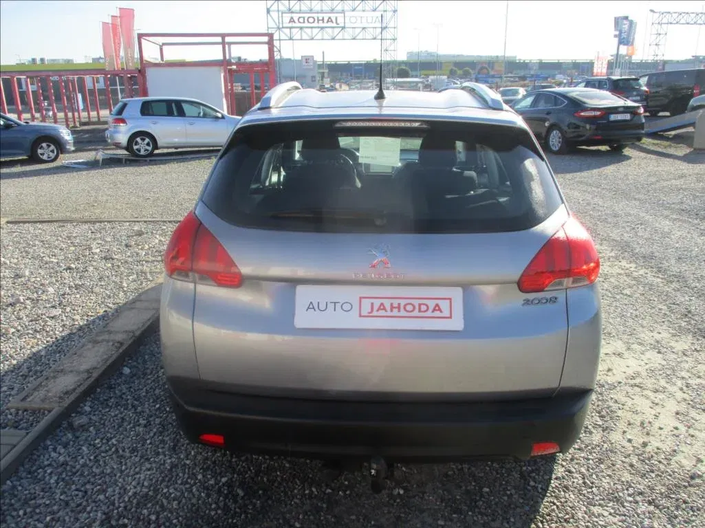 Peugeot 2008 - Náhled 7